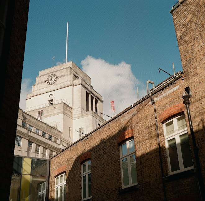 clock showing 30 minutes after meal